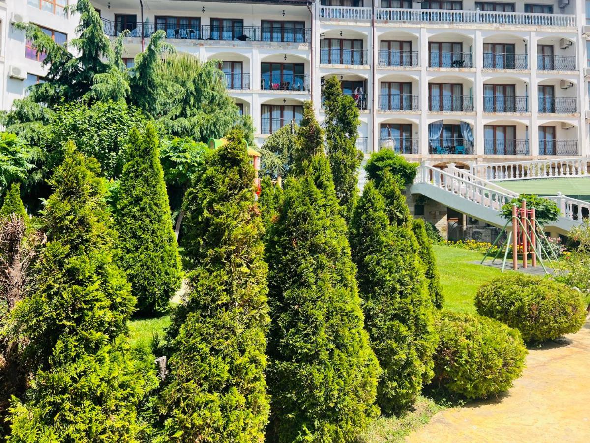 Marina K-s Triumph Sveti Vlas